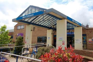 A photo of Kingston Hospital entrance